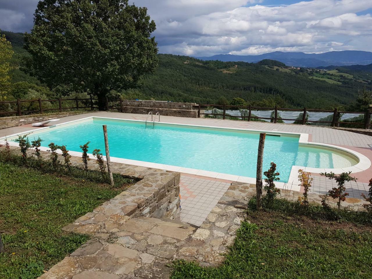 Casa Vacanze Fattoria Il Cerro Villa Pianelleto Luaran gambar