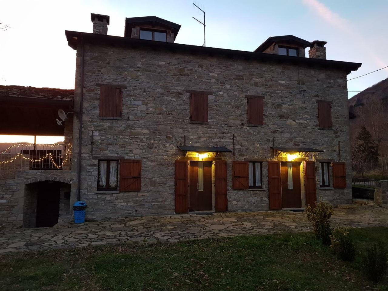 Casa Vacanze Fattoria Il Cerro Villa Pianelleto Luaran gambar